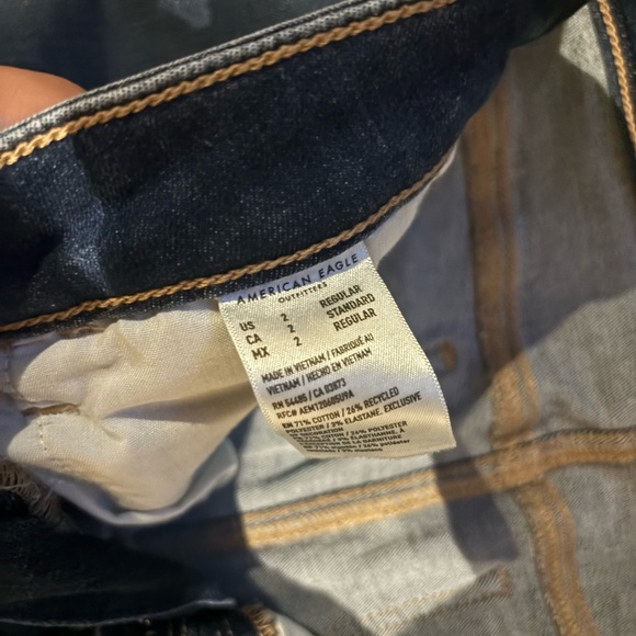 American Eagle Outfitters Women’s Size 2 Jeans Regular Fit - Picture 3 of 5